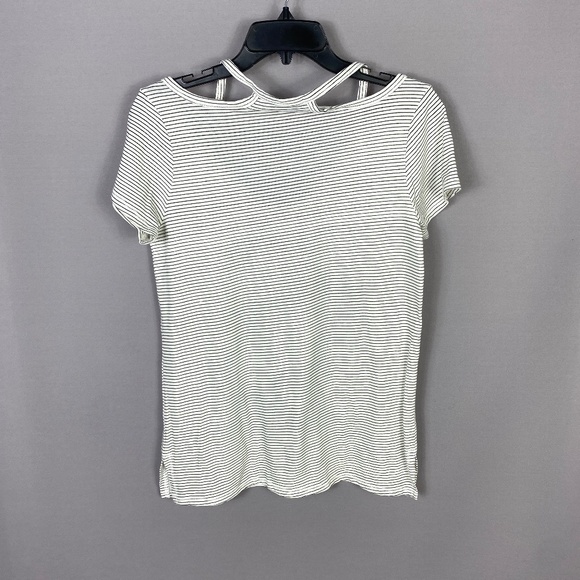 Lucky Brand Womens Flowers Printed Graphics V-Neck Cutout Tee Size Small - Picture 6 of 9